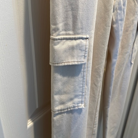 Wild Fable Cream Denim Strapless Cargo Jumpsuit Small NWT - Picture 6 of 7